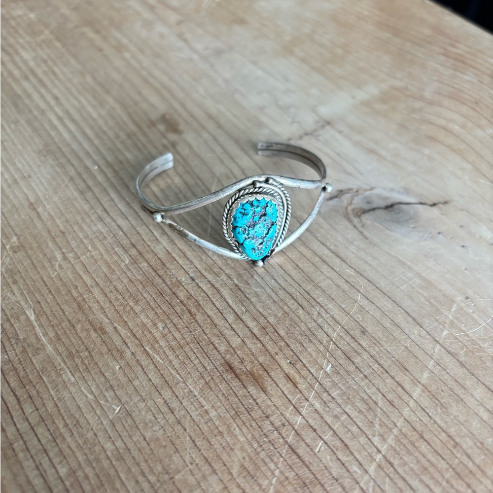 Vintage Sterling Silver Turquoise Bracelet Cuff